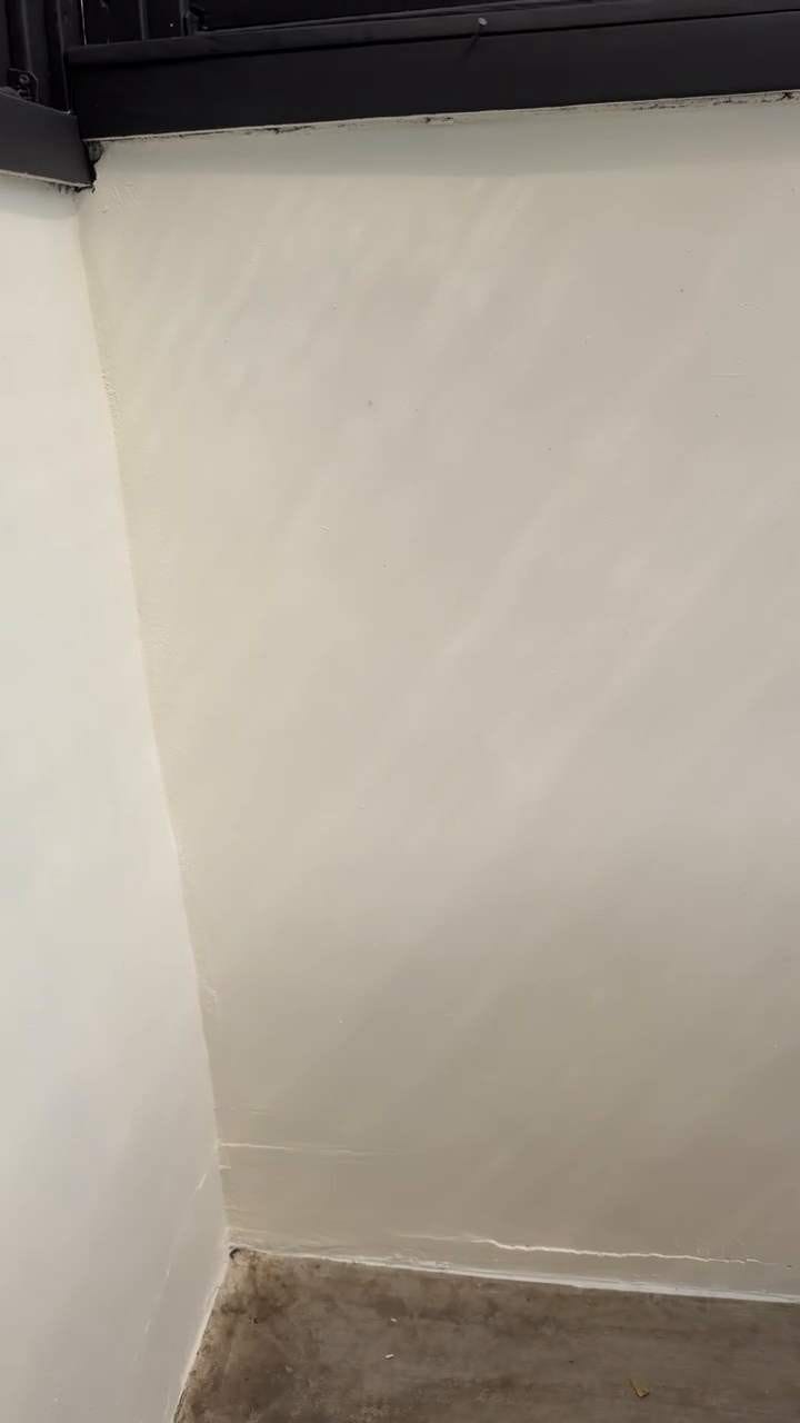 Freshly painted clean white exterior corner in Playa del Rey, CA 90293