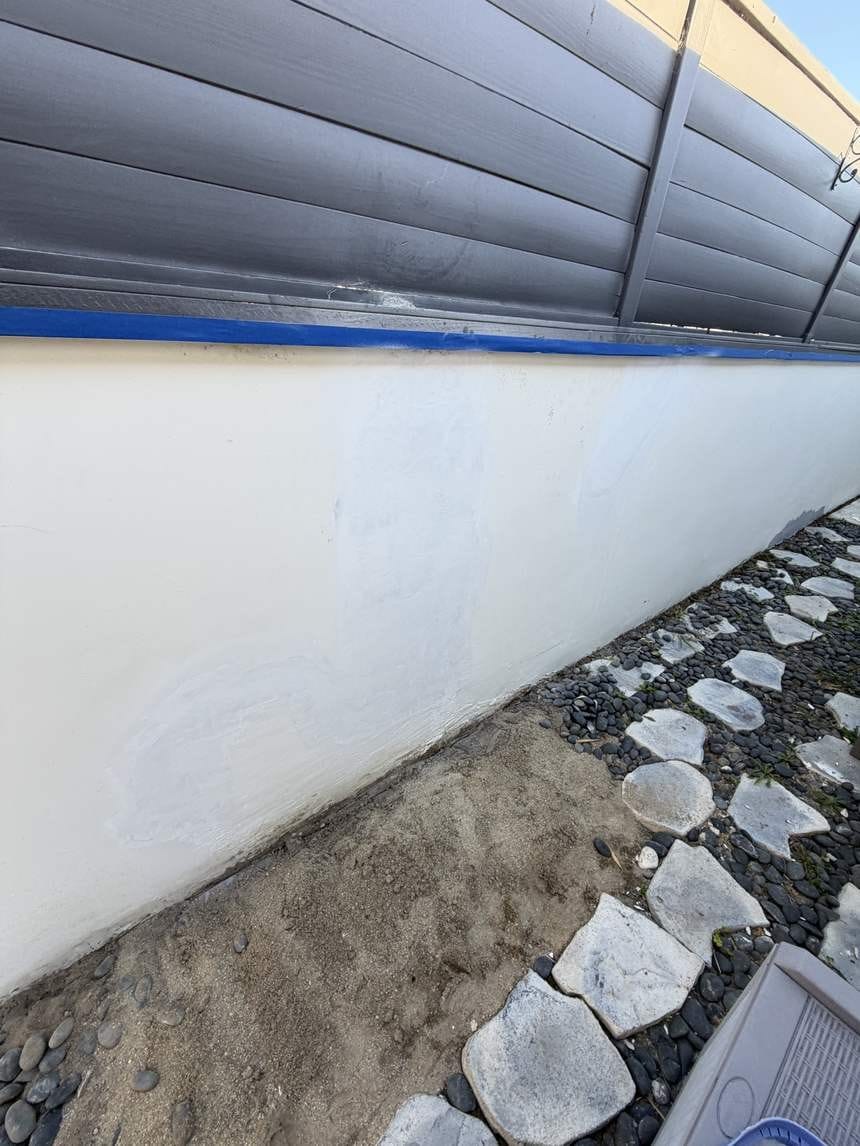 Repainted exterior wall and tidy side yard in Playa del Rey, CA 90293