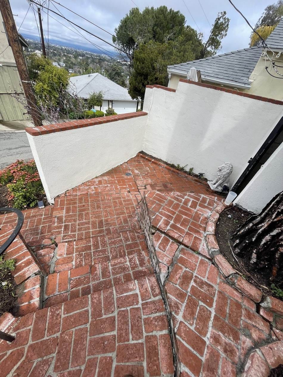 Brick walkway washed to an even, clean color in Studio City, CA 91604