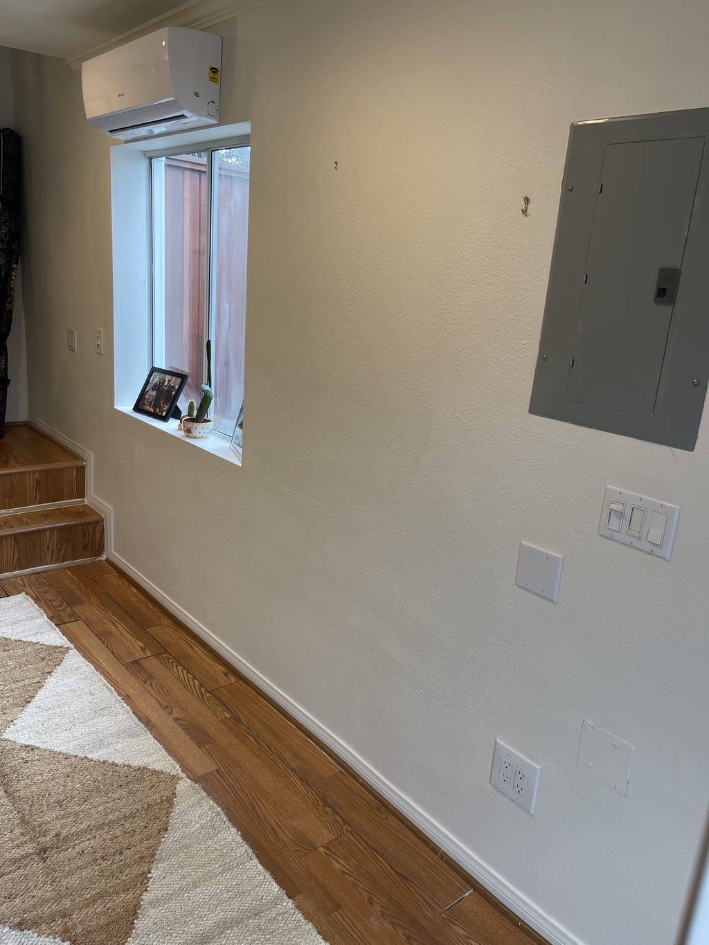 Finished wall with the drywall repairs blended invisibly into the surface in Venice, CA 90291